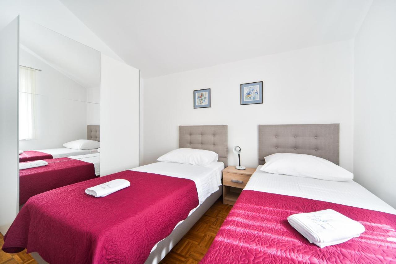 Apartments Martom Seline ภายนอก รูปภาพ