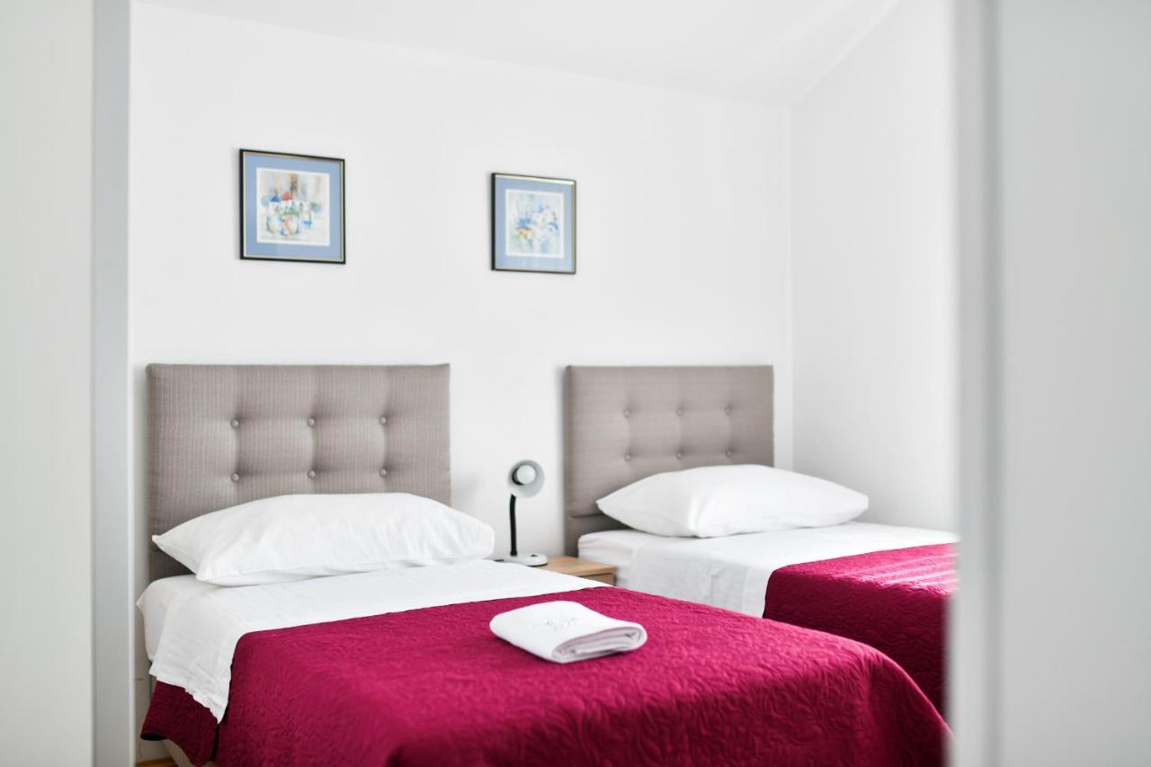 Apartments Martom Seline ภายนอก รูปภาพ