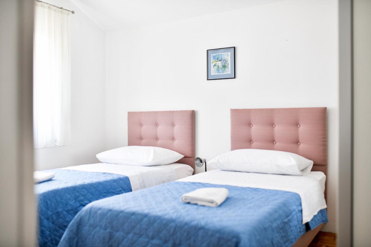 Apartments Martom Seline ภายนอก รูปภาพ
