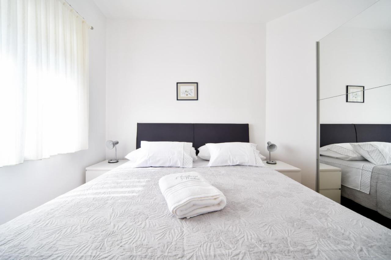 Apartments Martom Seline ภายนอก รูปภาพ
