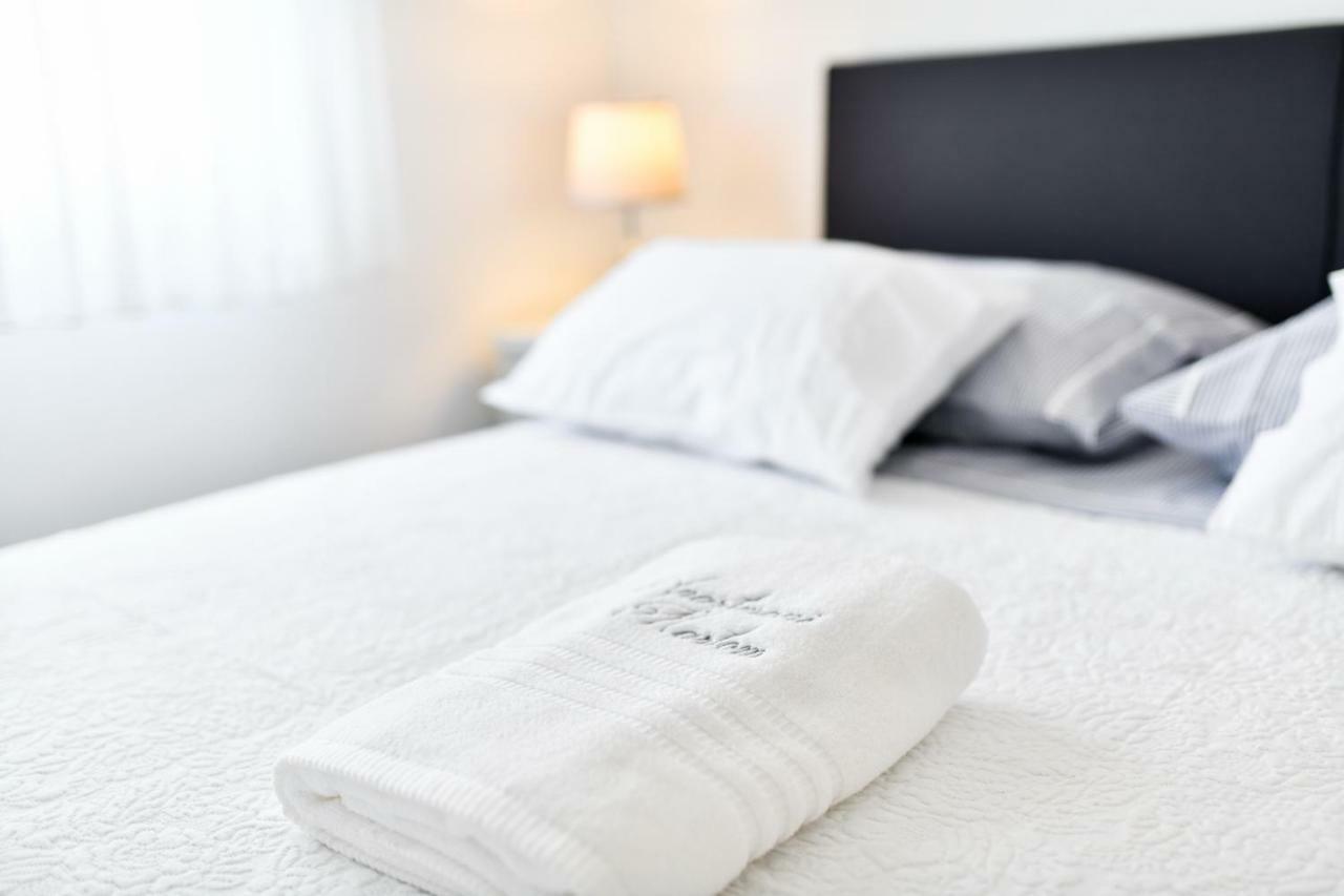 Apartments Martom Seline ภายนอก รูปภาพ