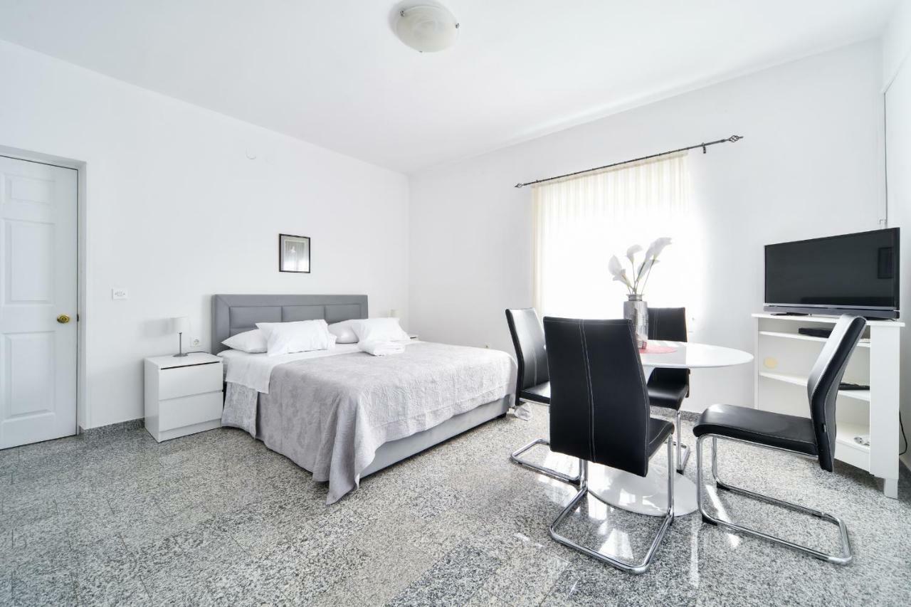 Apartments Martom Seline ภายนอก รูปภาพ